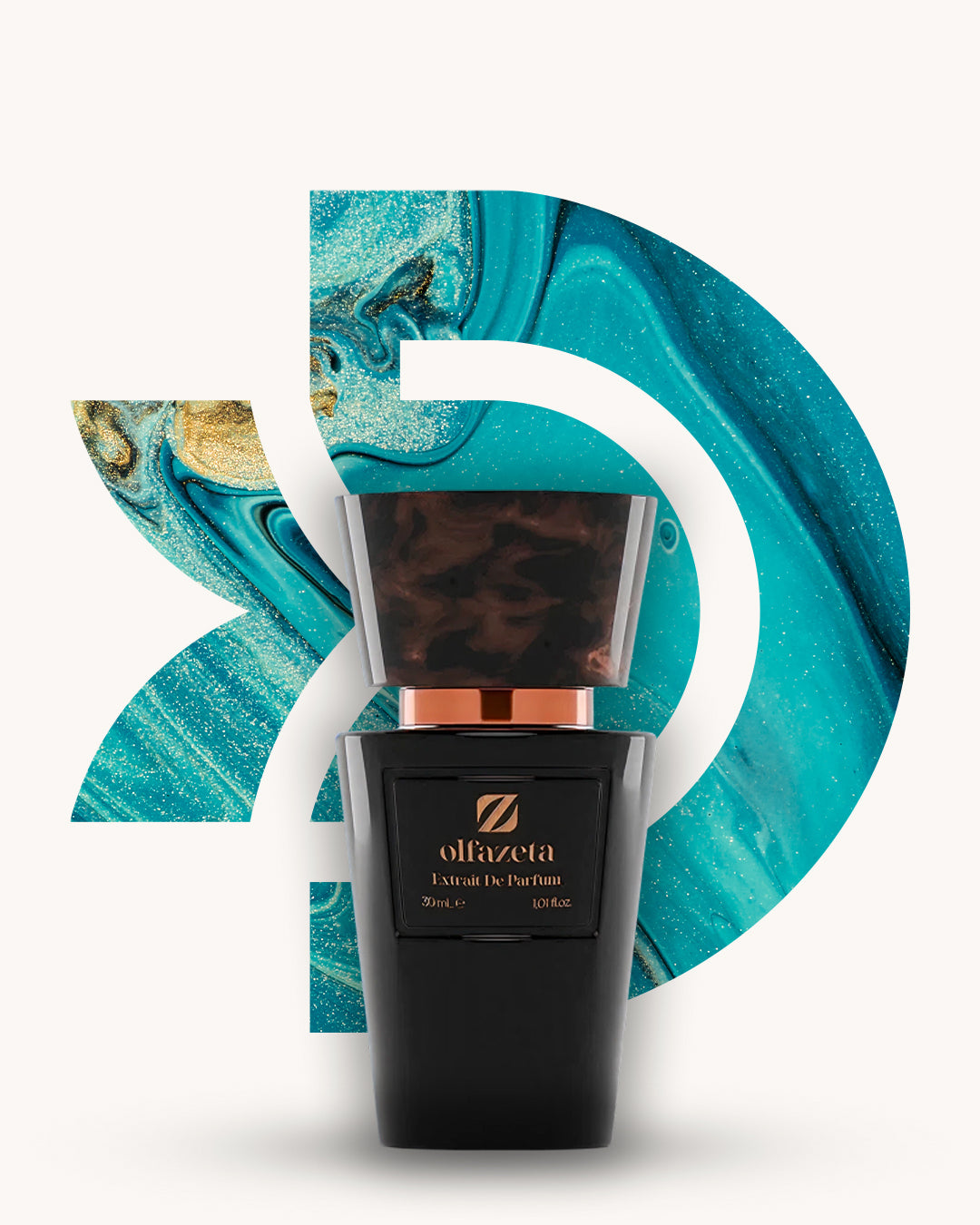 Chogan 002 Extrait de Parfum, schwarzer Parfumflakon mit marmorierter brauner Verschlusskappe und kupferfarbenem Akzent, mittig vor türkis-goldenem D-förmigem Hintergrund mit marmorierter Struktur, inspiriert von Acqua di Gio Giorgio Armani.
